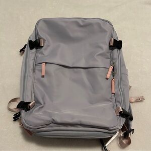Travel Backpack with shoe compartment and several pockets